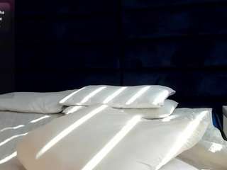 Live webcam model melanie-rouxs on Soda Cams