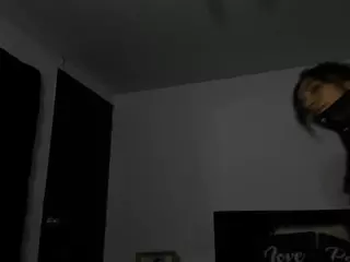melanie-rouxs's Live Sex Cam Show
