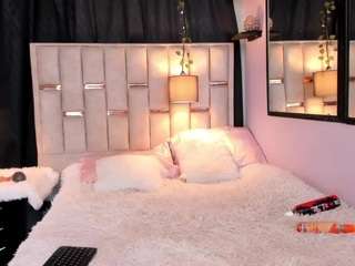  melodyhantz chat room