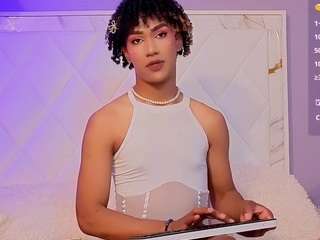 melodyhantz's CamSoda show and profile