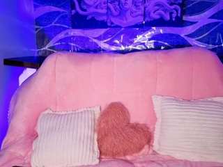 MELODYHANTZ live cam preview