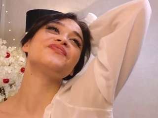 Live webcam model monikafiorelli on Soda Cams