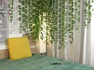 viollaboom Live Webcam on CamSoda