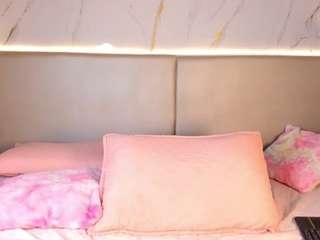 april-grey live webcam show