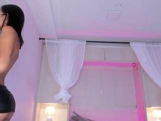 Live cam show with AriiannaVega