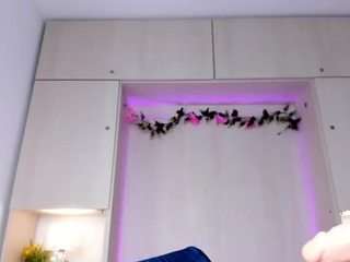 ariiannavega live webcam show