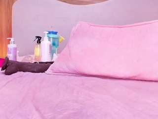 aurora-mr live webcam show