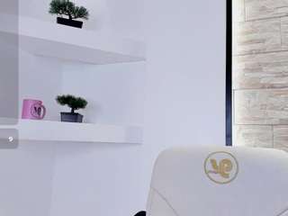  chloe-cortez chat room