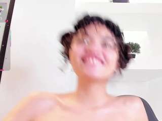 chloe-cortez Live Webcam on CamSoda