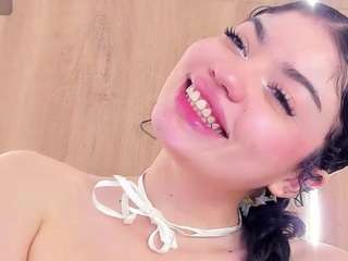 Chloe-Cortez live webcam show