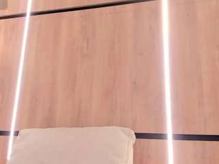 Chloe-Cortez live cam preview