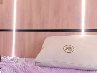 Chloe-Cortez live cam preview