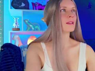 flashsummer25's CamSoda show and profile