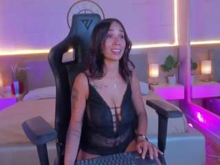 Live webcam model lana-kalyx on Soda Cams