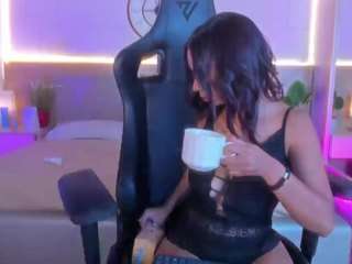 Live webcam model lana-kalyx on Soda Cams