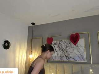 viky-petitee Live Webcam on CamSoda