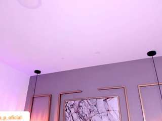 viky-petitee live cam profile