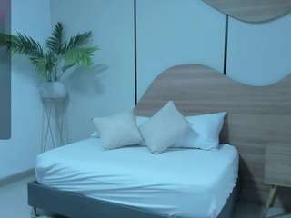 zakia-haworth webcam