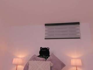 06adharawalton Live Webcam on CamSoda