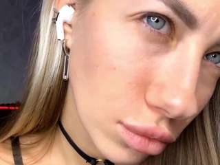 Live webcam model ashlynsturman on Soda Cams