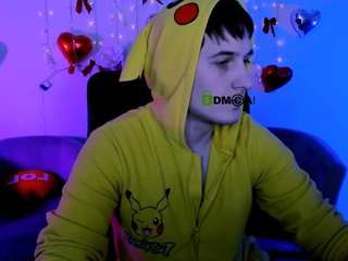 beauty-liam's CamSoda show and profile