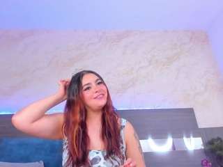 Live webcam model camiila-cruz on Soda Cams