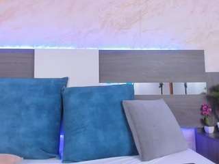 Live webcam model camiila-cruz on Soda Cams