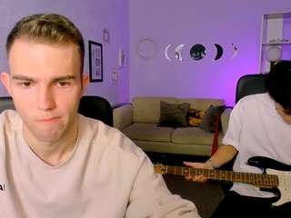  jannet-deep chat room