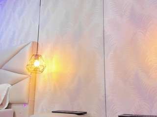  laurettedela-roux chat room