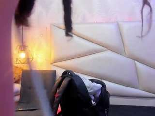 laurettedela-roux Live Webcam on CamSoda