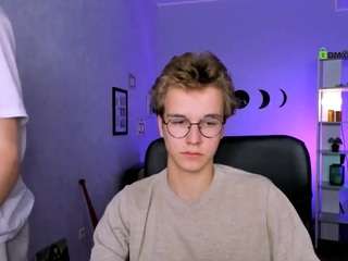 leon-lie webcam model