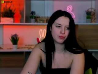 Live webcam model mira-vibe on Soda Cams