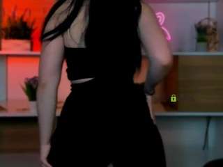 Live webcam model mira-vibe on Soda Cams