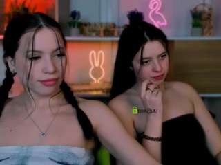 Live webcam model mira-vibe on Soda Cams