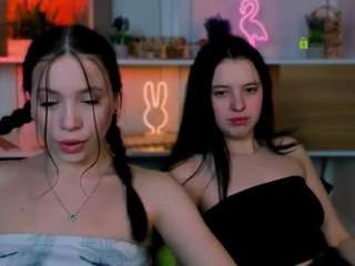 Live webcam model mira-vibe on Soda Cams