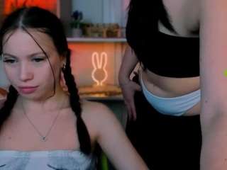 Live webcam model mira-vibe on Soda Cams