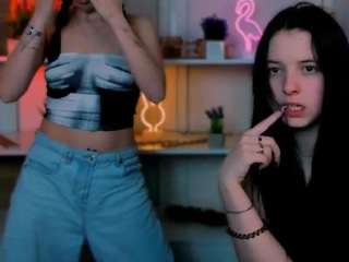 Live webcam model mira-vibe on Soda Cams