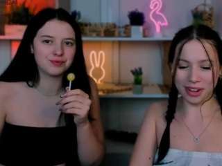 Live webcam model mira-vibe on Soda Cams