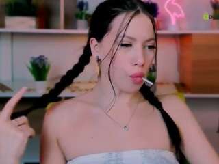 Live webcam model mira-vibe on Soda Cams