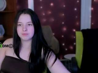 Live webcam model mira-vibe on Soda Cams