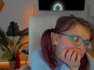 ariell-mini Live Webcam on CamSoda