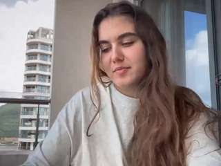 Live webcam model onasargis on Soda Cams