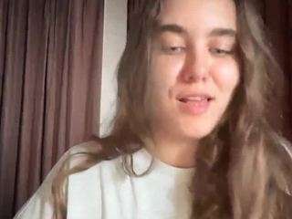 Live webcam model onasargis on Soda Cams