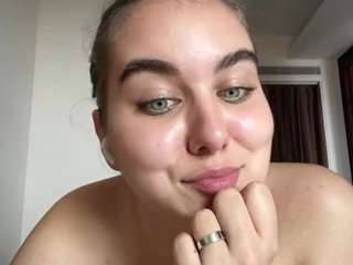 Live webcam model onasargis on Soda Cams