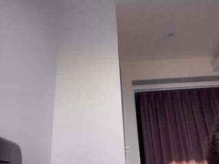 onasargis's CamSoda show and profile