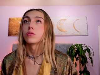 le modèle antonellastarr est en webcam porno dans un show sur le site camsoda, il possède les tags suivants: anal toys,average,smoking,orgasm,no smoking,no drinking,mistress,latina,latin,gape,fetish,facial piercings,english,ejaculation,dirty talk,colombia,brown hair,brown eyes,big cock,blonde hair