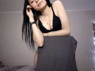 Live webcam model lunaconti on Soda Cams