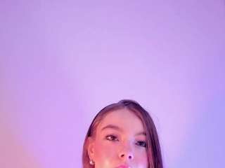 Live webcam model miiaa-roose on Soda Cams