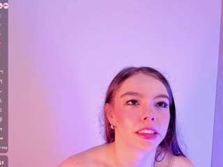 Live webcam model miiaa-roose on Soda Cams