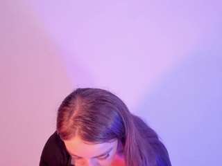 Live webcam model miiaa-roose on Soda Cams